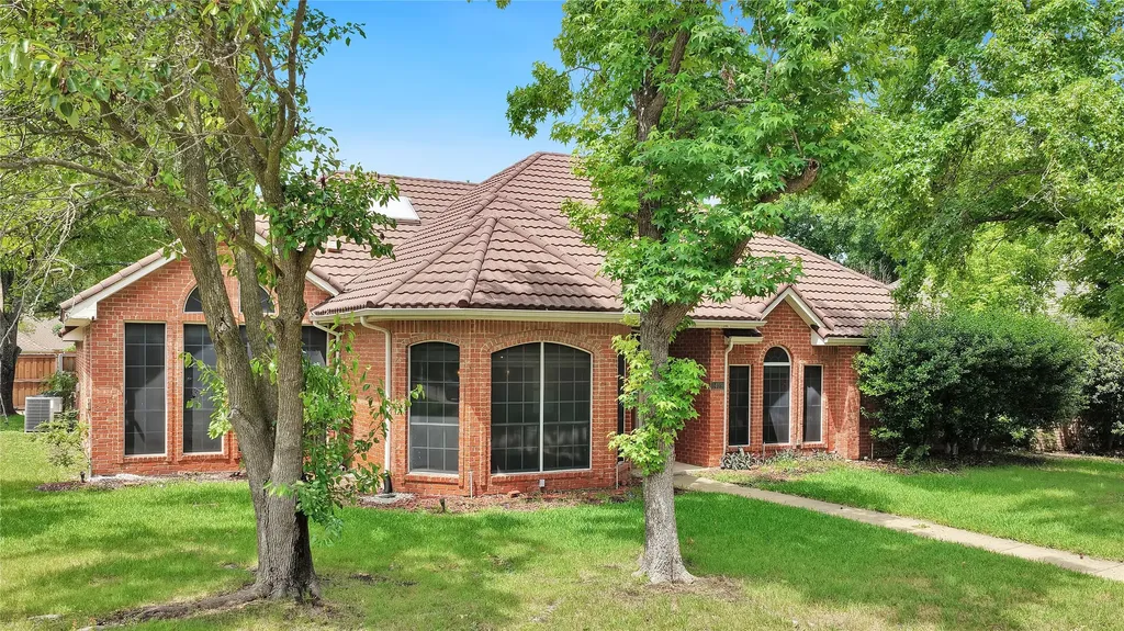 1409 Nettleton Drive Desoto TX 75115