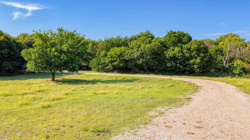 3749 N Fm 51 Weatherford TX 76085