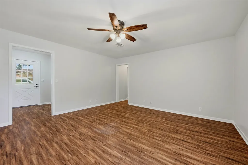 108 Loraine Street Pottsboro TX 75076