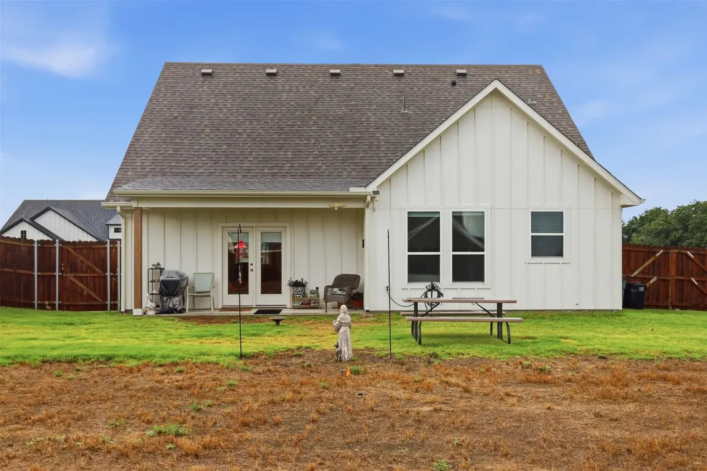 423 Redbud Lane Tolar TX 76476