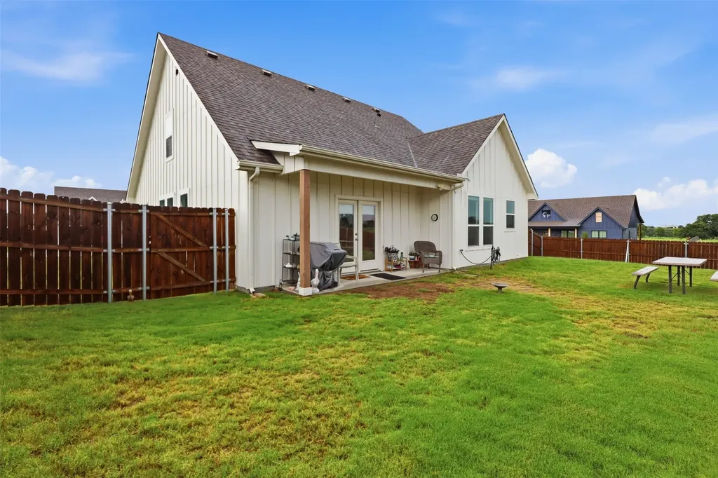 423 Redbud Lane Tolar TX 76476