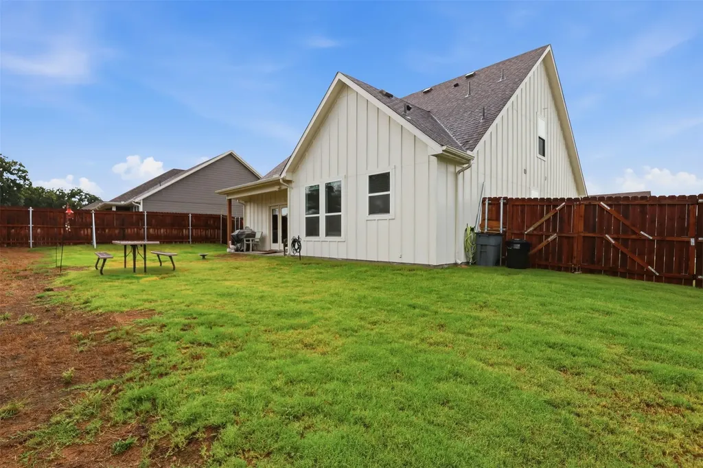 423 Redbud Lane Tolar TX 76476