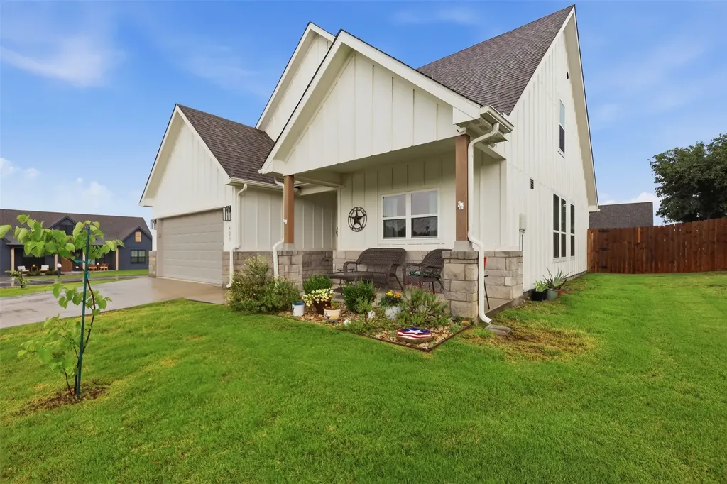 423 Redbud Lane Tolar TX 76476