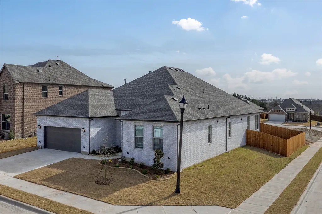 2822 Dolomite Drive Sherman TX 75092