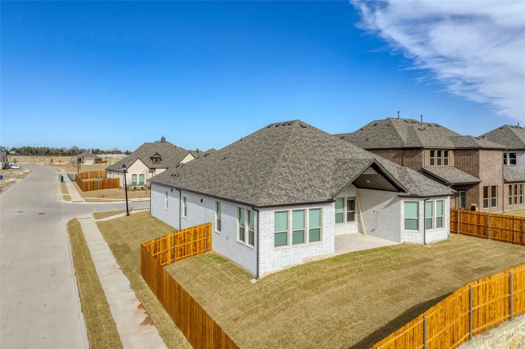 2822 Dolomite Drive Sherman TX 75092