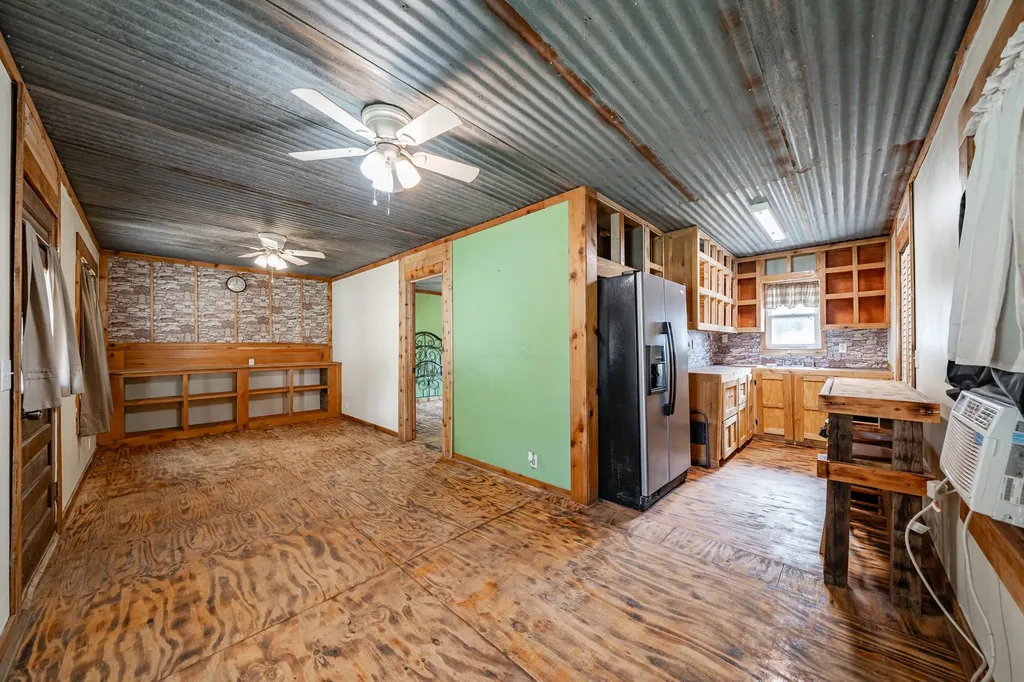 1527 Cr 165 Rochester TX 79544