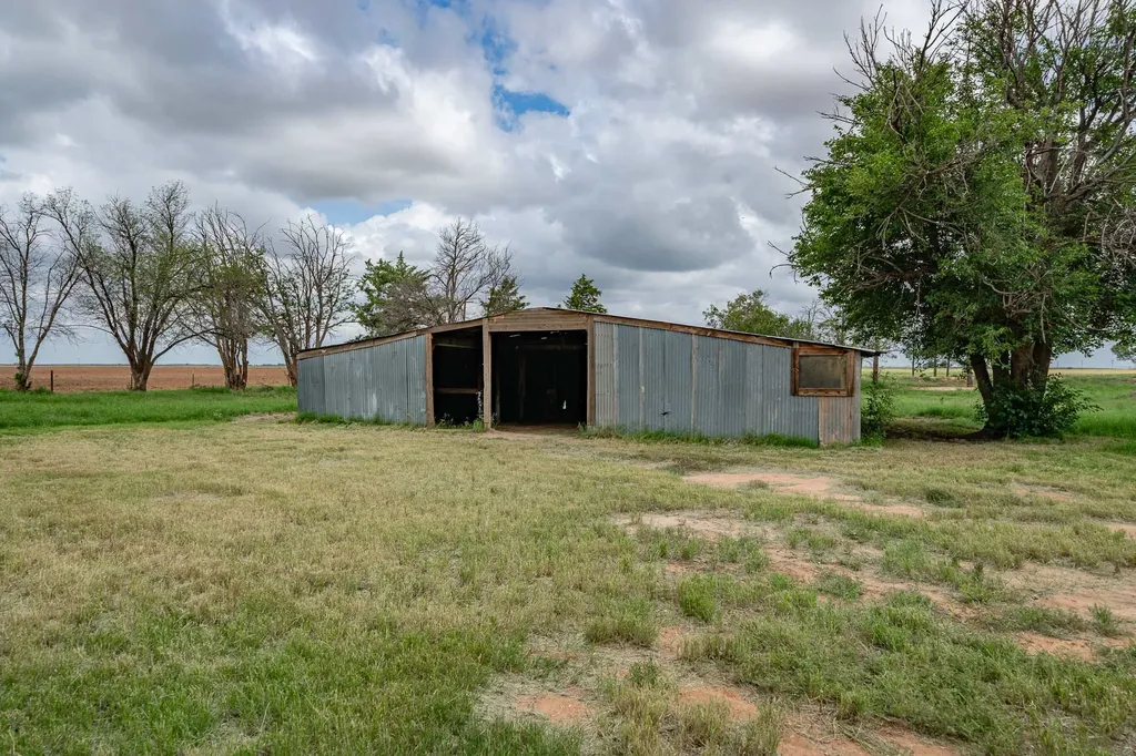 1527 Cr 165 Rochester TX 79544