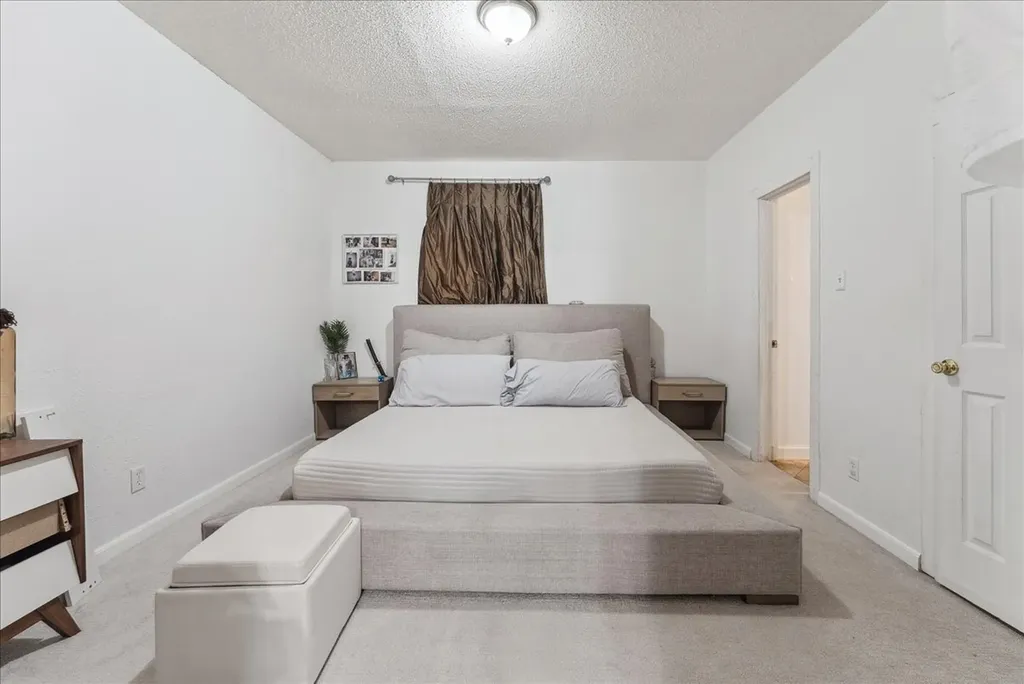4602 Junius Street Dallas TX 75246