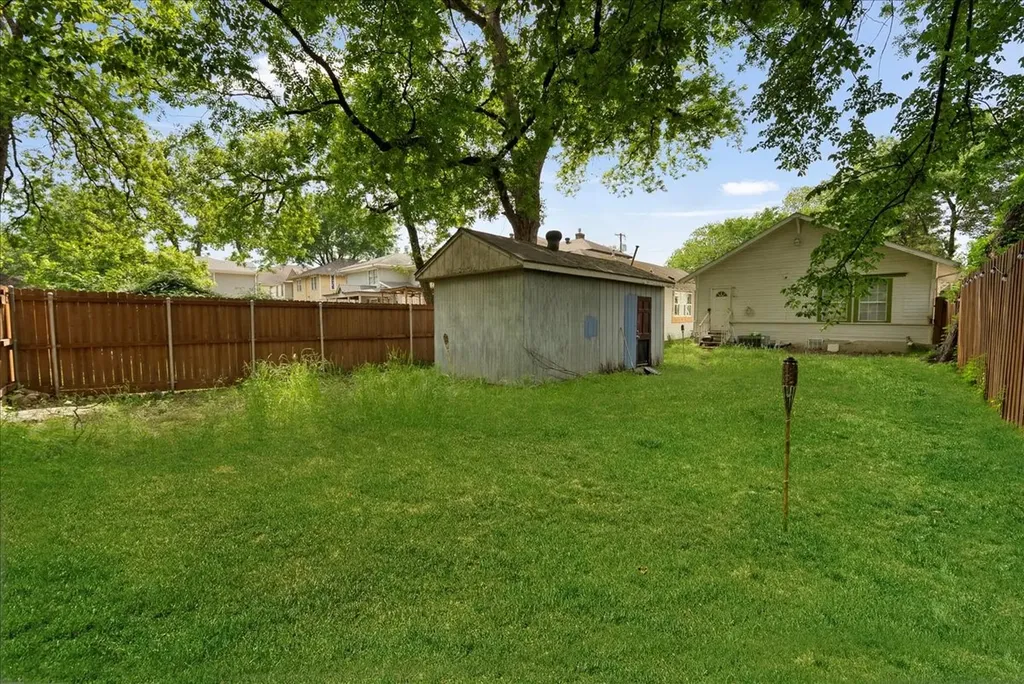 4602 Junius Street Dallas TX 75246