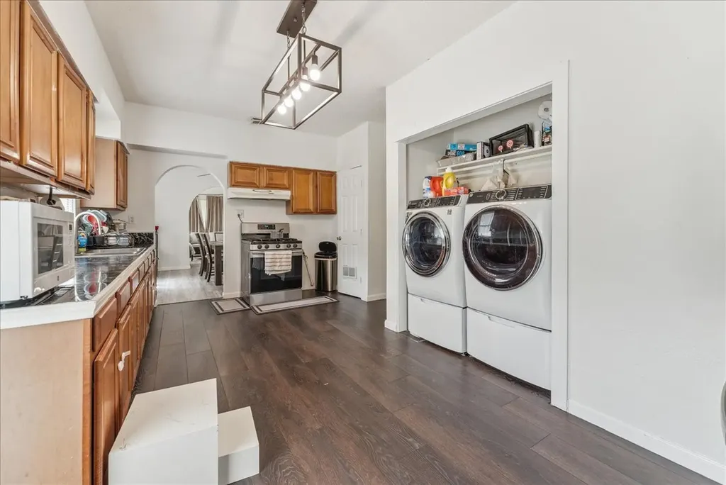 4602 Junius Street Dallas TX 75246