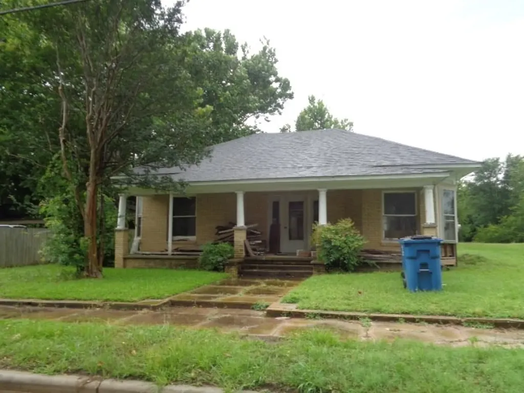 200 S Post Oak Winnsboro TX 75494