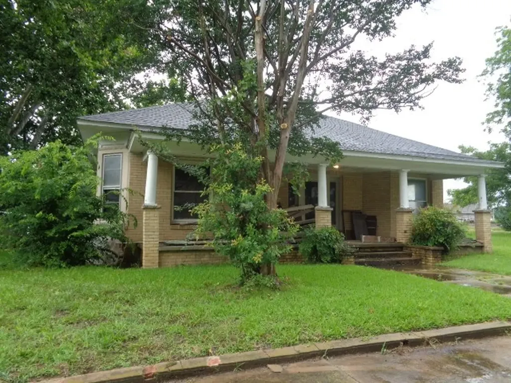 200 S Post Oak Winnsboro TX 75494