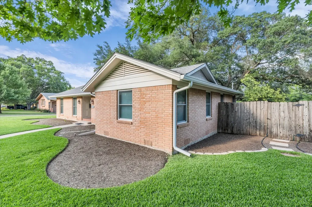2601 Glendale Drive Waco TX 76710