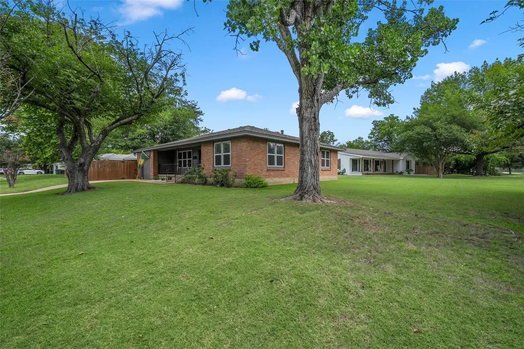 3824 Pine Avenue Waco TX 76708