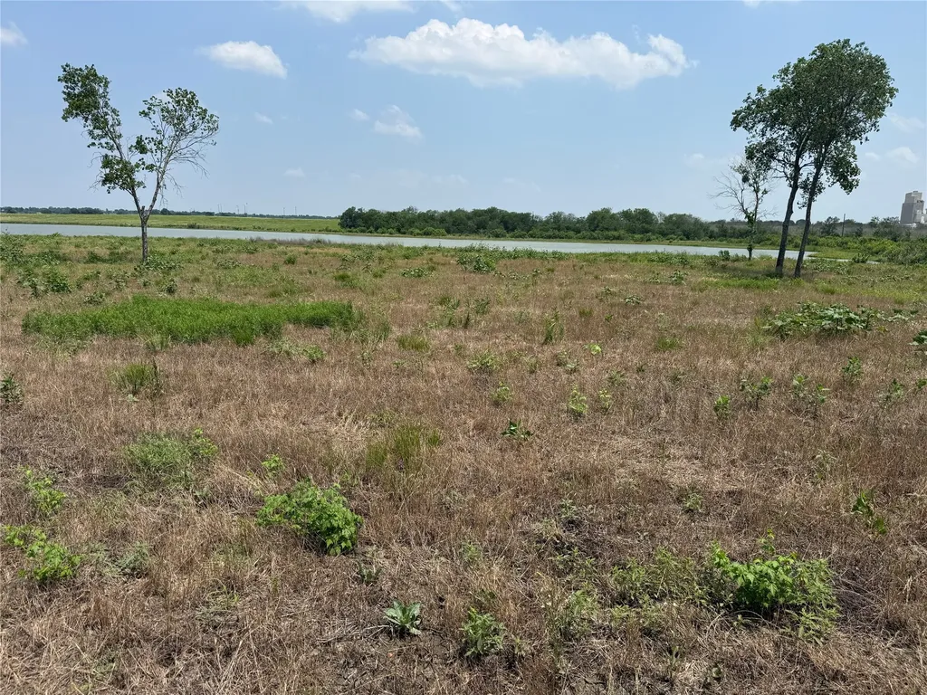 Lot 230 Waterfront Club Drive Corsicana TX 75110