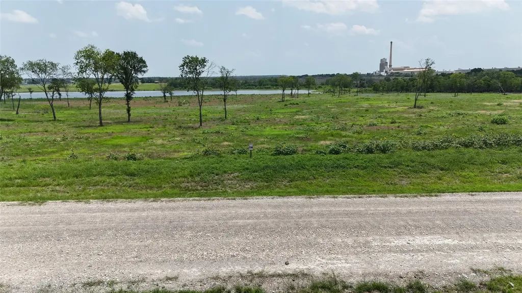 Lot 230 Waterfront Club Drive Corsicana TX 75110