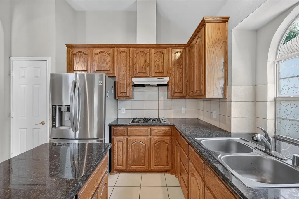 358 Fairlanding Avenue Fairview TX 75069
