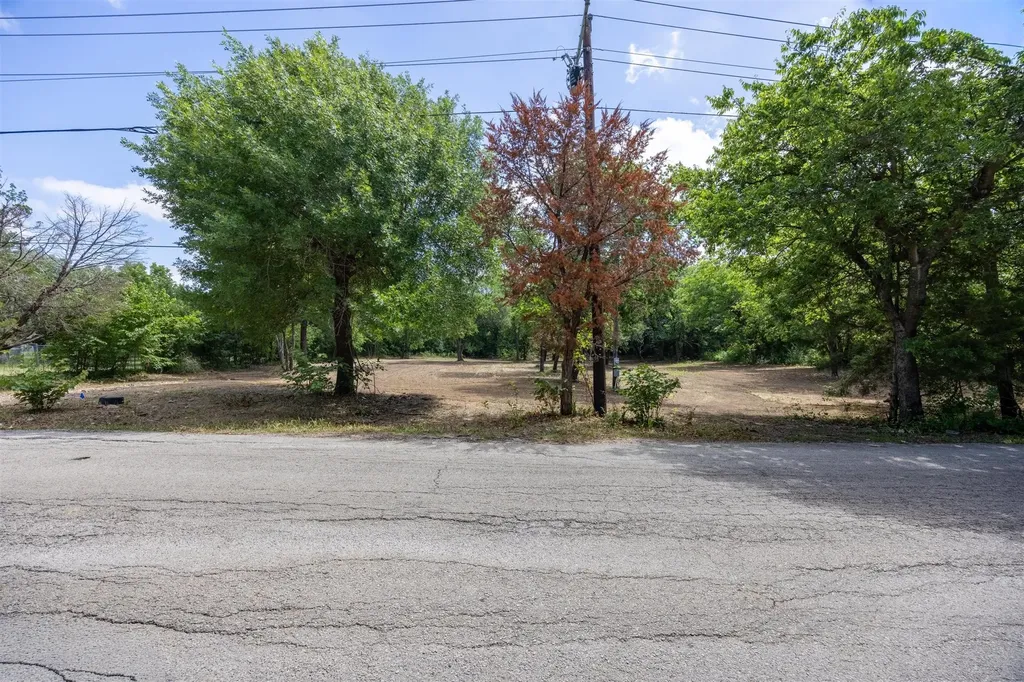 420 County Road 1021 Burleson TX 76028