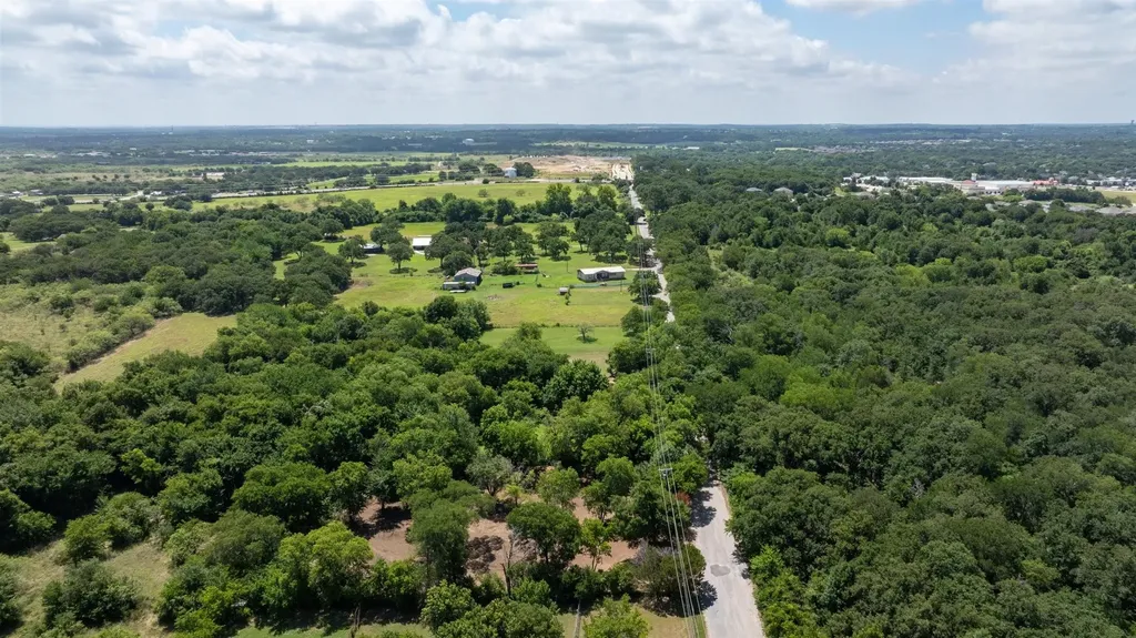 420 County Road 1021 Burleson TX 76028