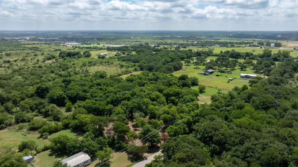 420 County Road 1021 Burleson TX 76028