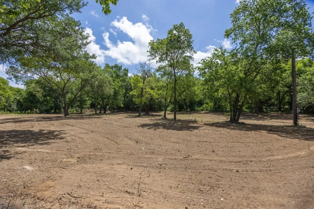 420 County Road 1021 Burleson TX 76028