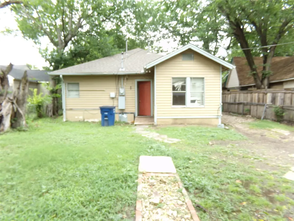 7415 Cortland Avenue Dallas TX 75235
