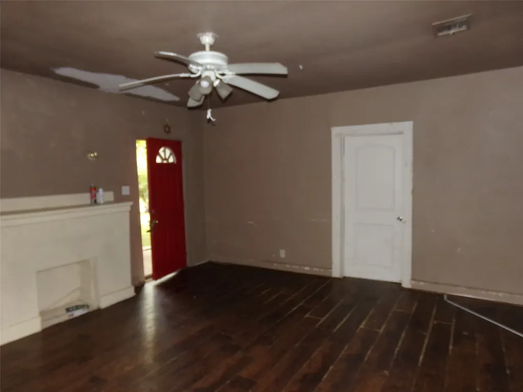 7415 Cortland Avenue Dallas TX 75235