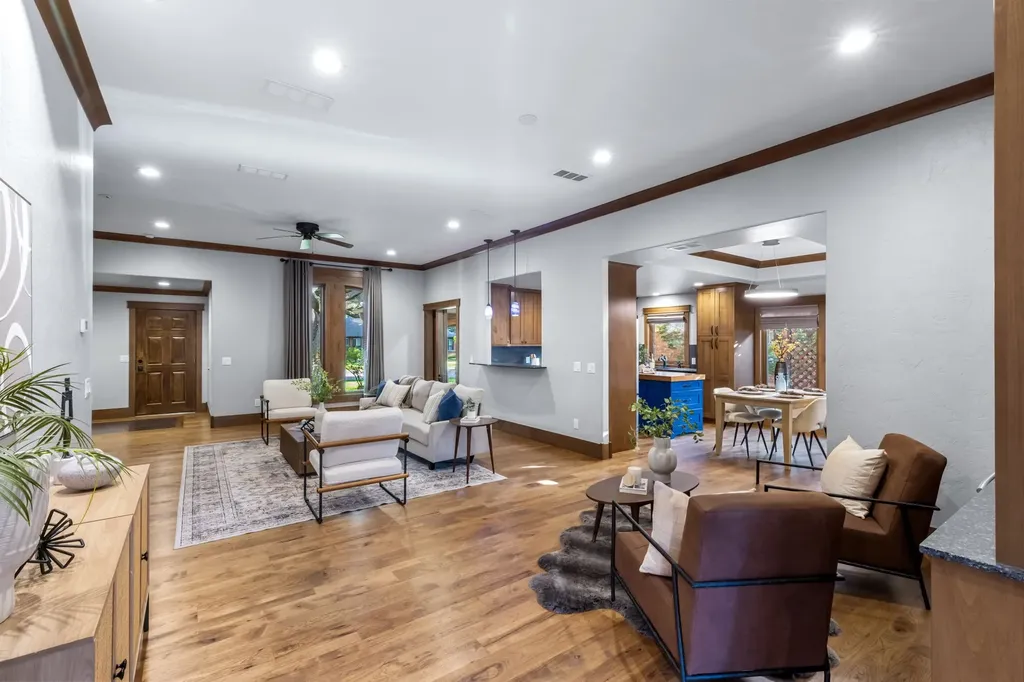 3913 Dome Drive Addison TX 75001