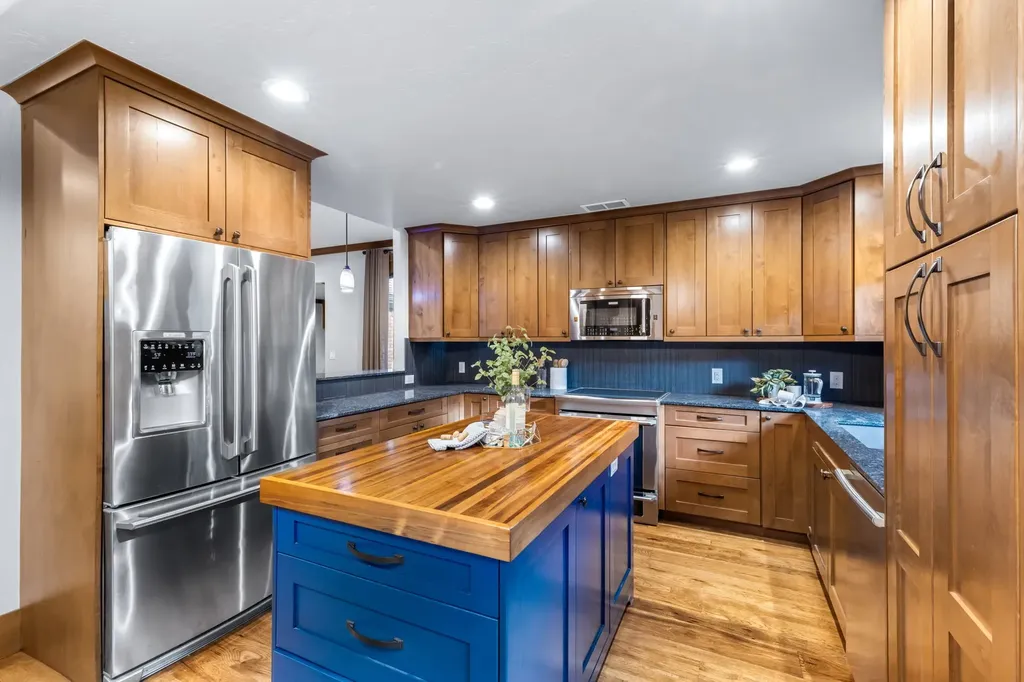 3913 Dome Drive Addison TX 75001