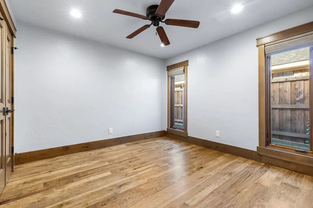 3913 Dome Drive Addison TX 75001