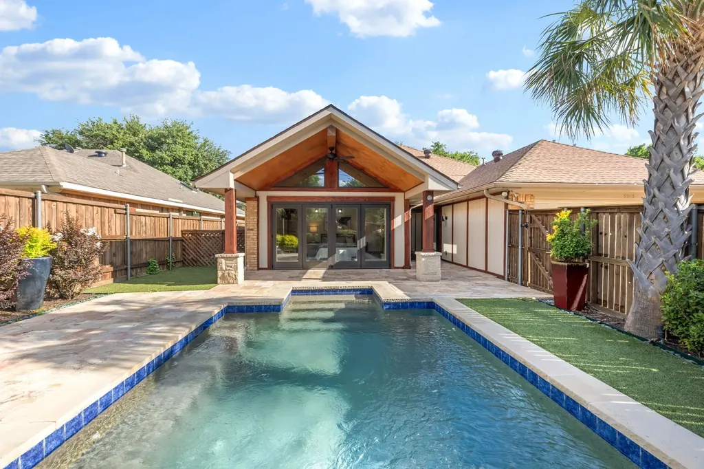 3913 Dome Drive Addison TX 75001
