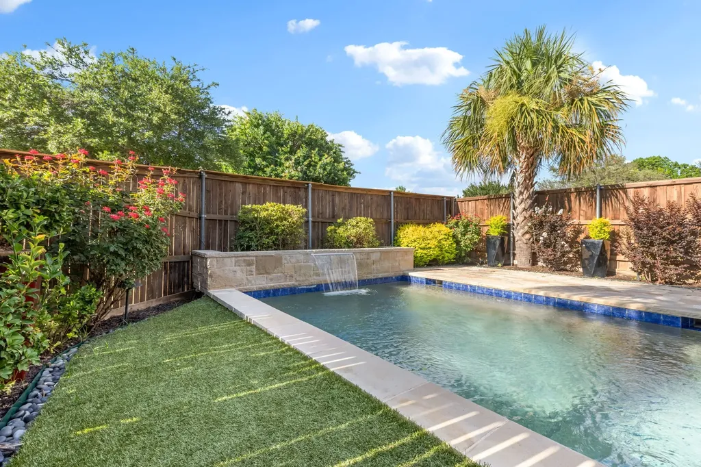 3913 Dome Drive Addison TX 75001