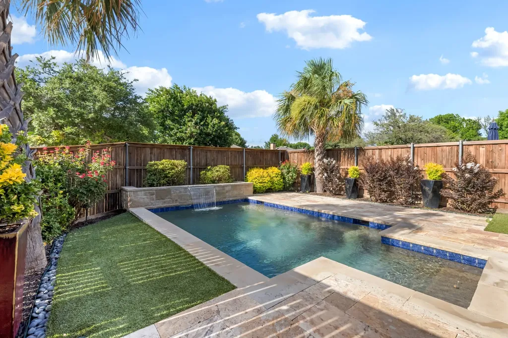 3913 Dome Drive Addison TX 75001