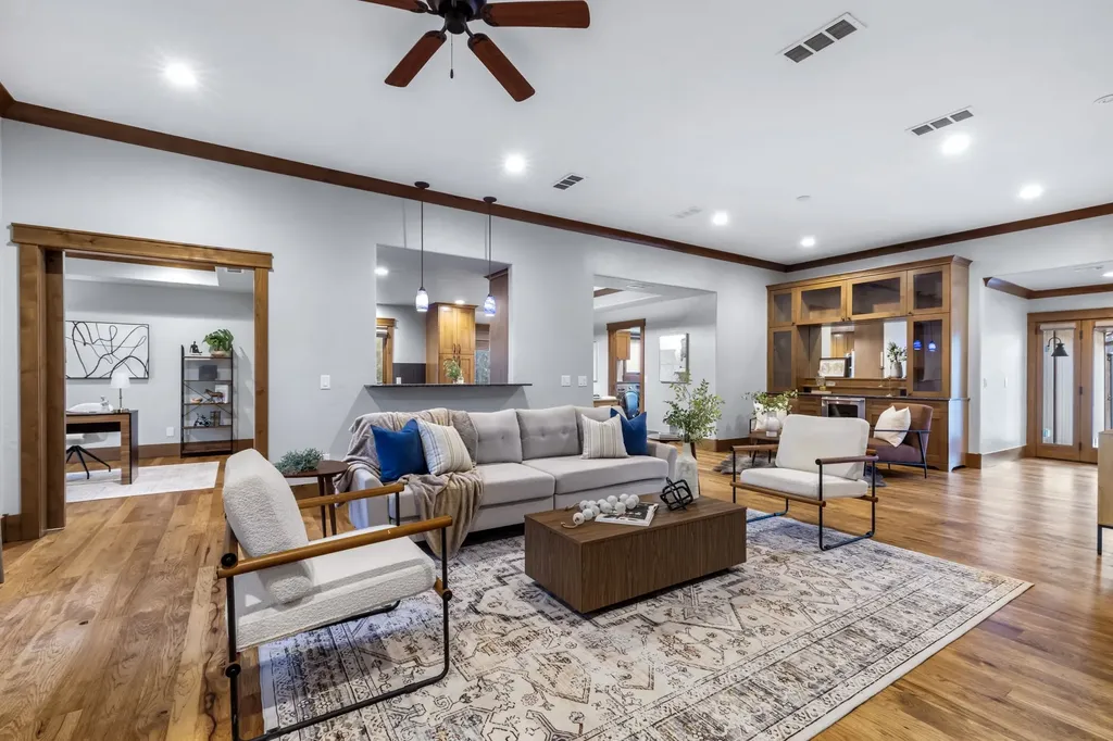 3913 Dome Drive Addison TX 75001