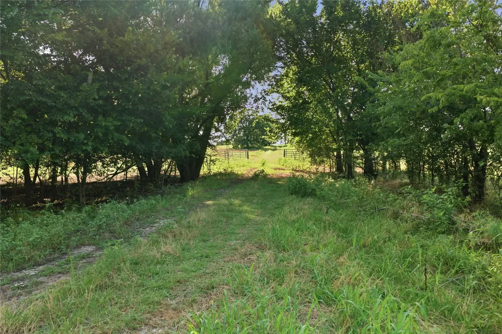 5615 N Farm To Market 51 Weatherford TX 76085
