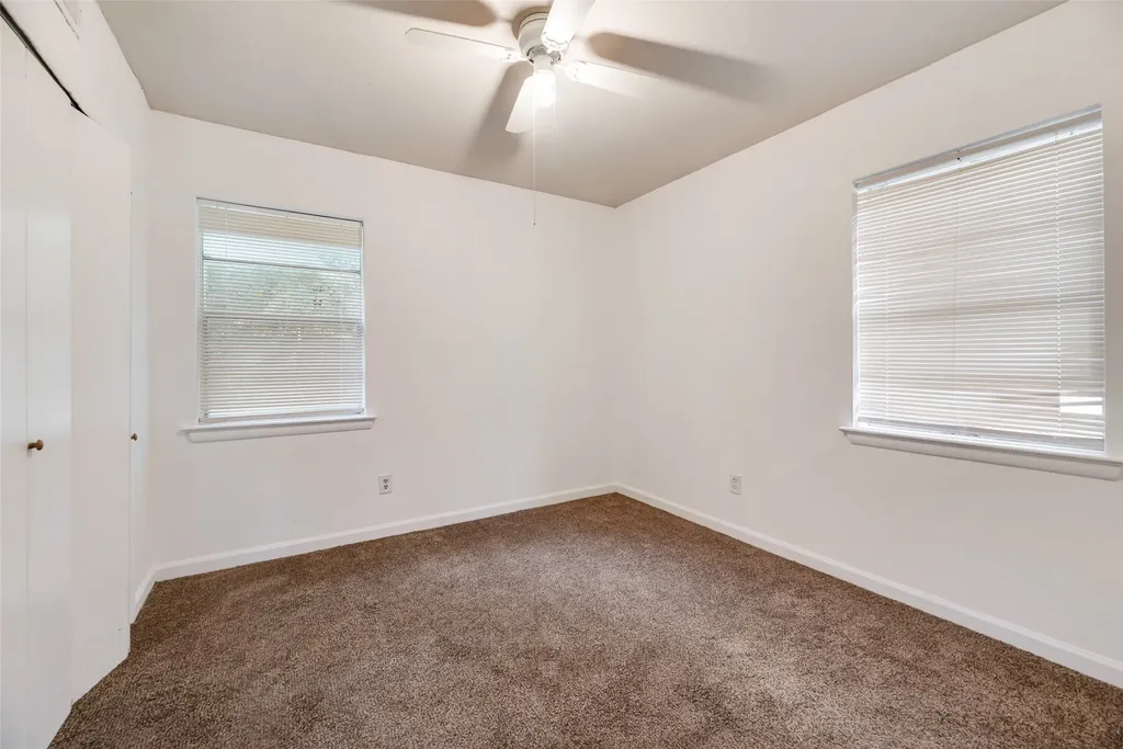 730 Cindy Lane Grand Prairie TX 75052