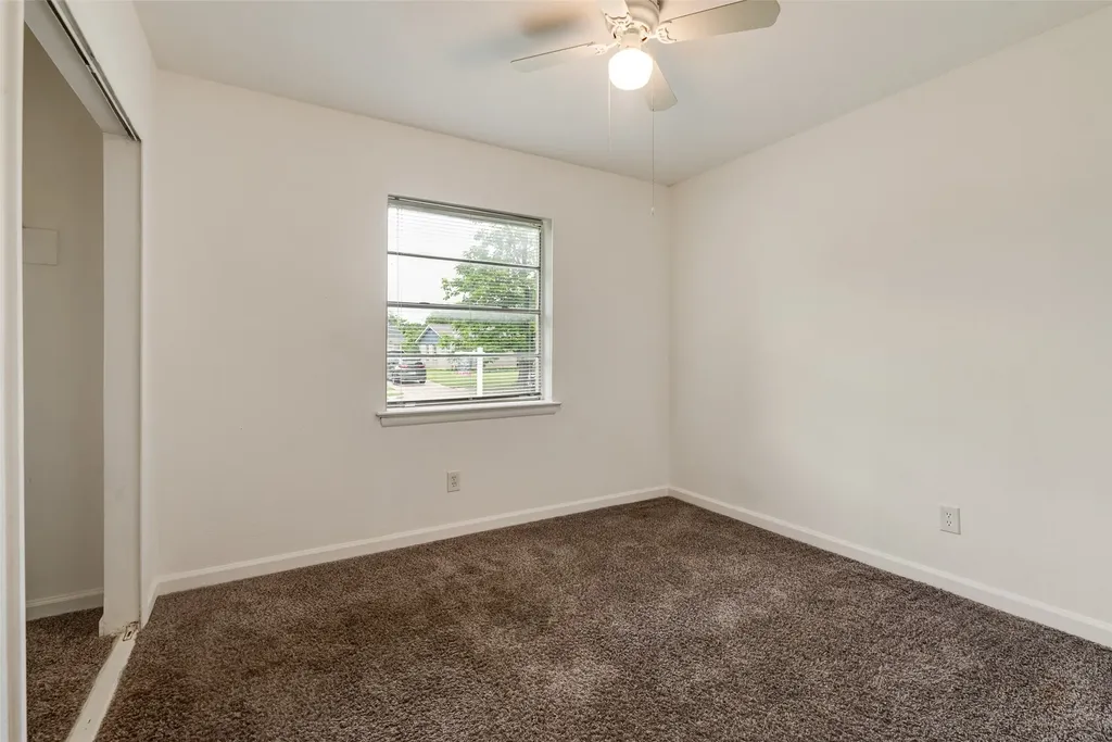 730 Cindy Lane Grand Prairie TX 75052