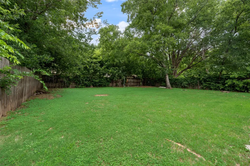 730 Cindy Lane Grand Prairie TX 75052