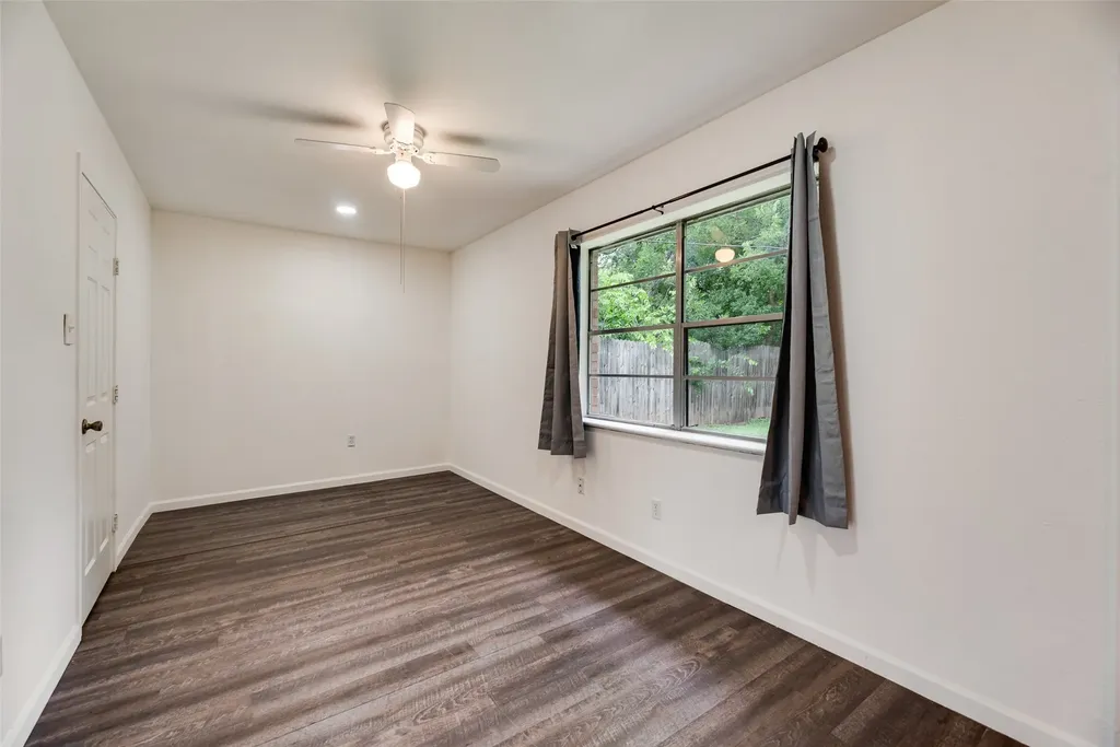 730 Cindy Lane Grand Prairie TX 75052
