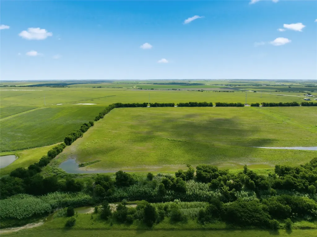 Tract 7 Hcr 3204 Abbott TX 76621