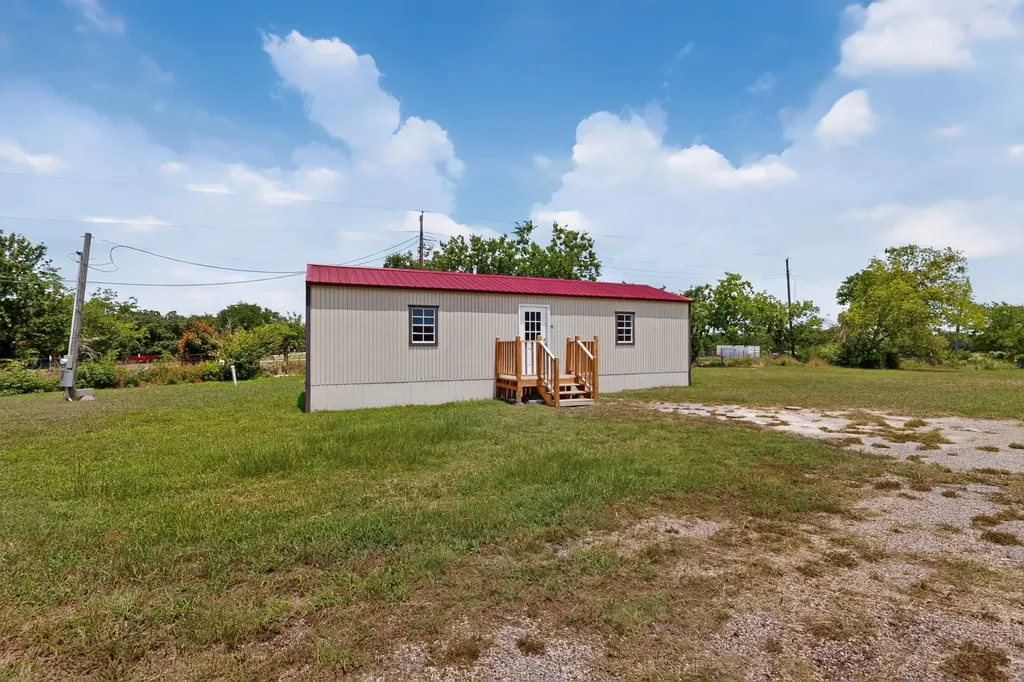 1657 E 2nd Street Cleburne TX 76031