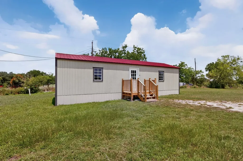 1657 E 2nd Street Cleburne TX 76031