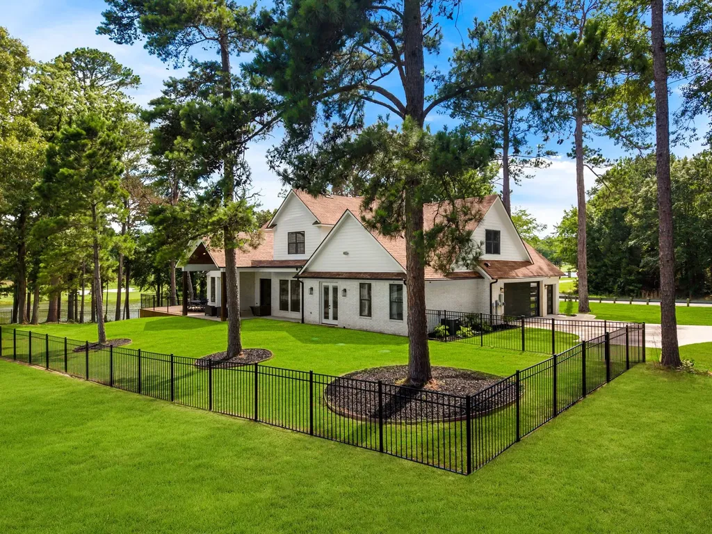 1909 County Road 3506 Bullard TX 75757