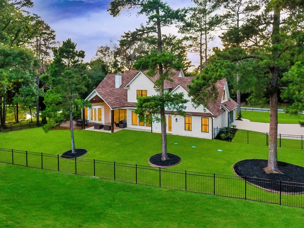 1909 County Road 3506 Bullard TX 75757