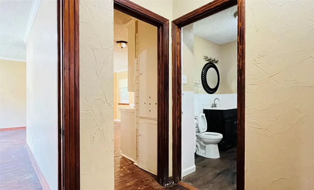 1215 S Vaden Street Sherman TX 75090