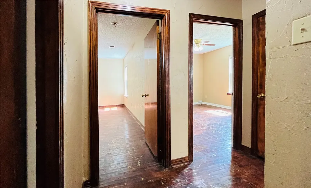 1215 S Vaden Street Sherman TX 75090