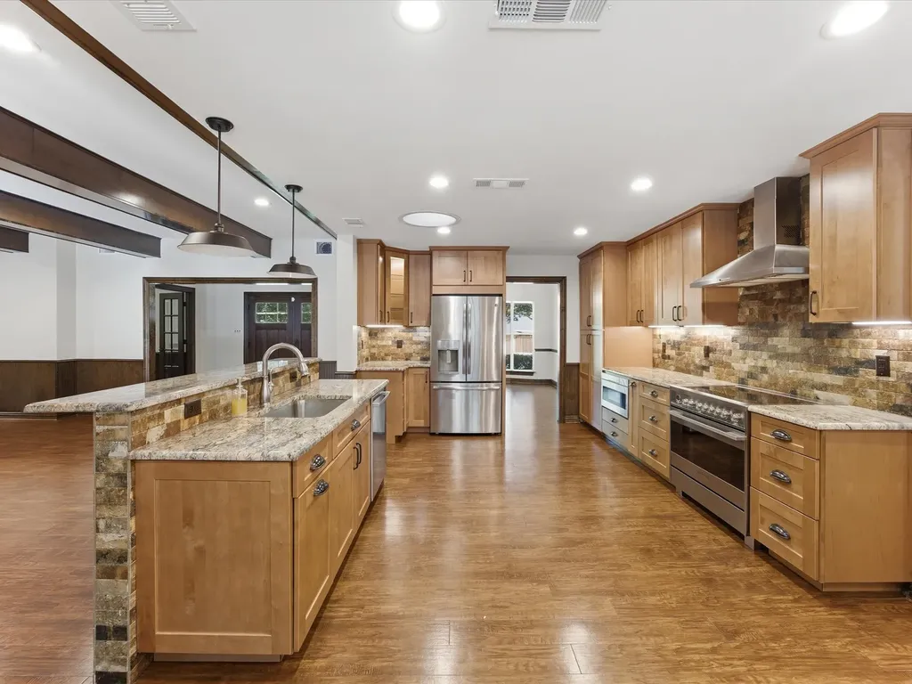 3717 Myrtle Springs Road Benbrook TX 76116