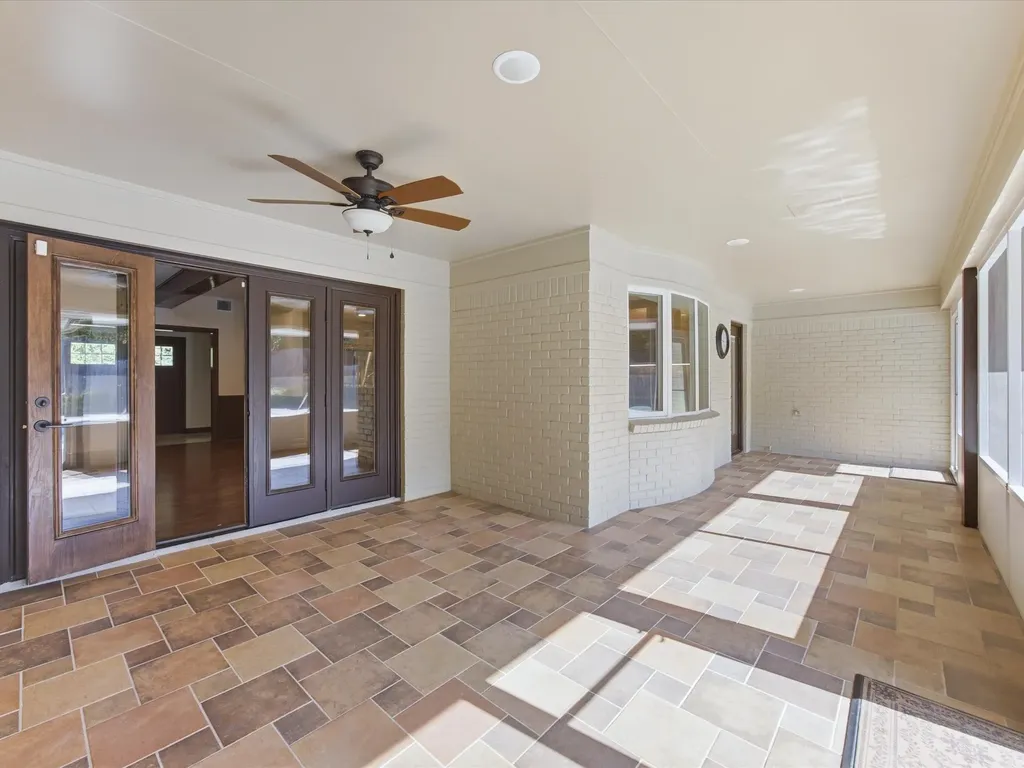 3717 Myrtle Springs Road Benbrook TX 76116