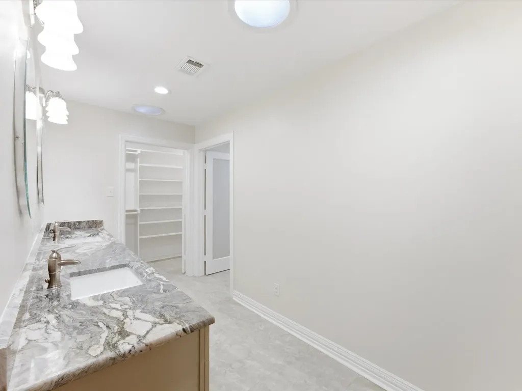 3717 Myrtle Springs Road Benbrook TX 76116