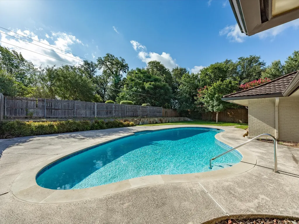 3717 Myrtle Springs Road Benbrook TX 76116